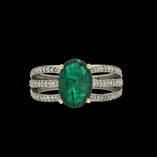 Gold Ring studded with diamonds and African Emerald