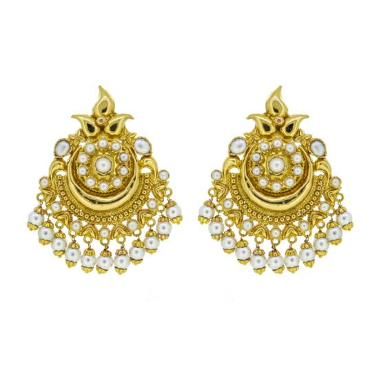 Gold Jhumki with pearls