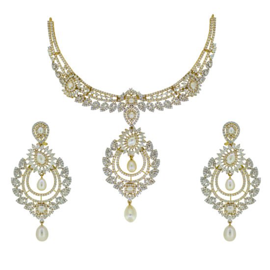 Gold Necklace set with Cubic Zircons and Pearls