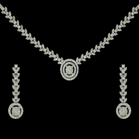 Gold Necklace Set with diamonds